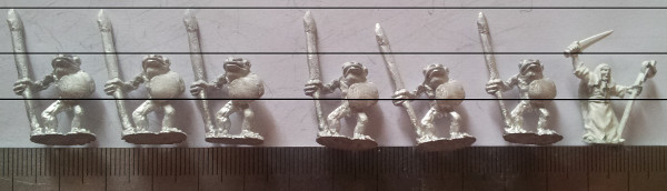 Miniatures - East Riding - FT68 Frogfolk with spears